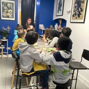 Atelier ArThuy en intérieur – Formation à la méthode du kintsugi.